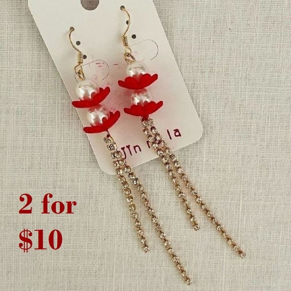 Dangling Gold Earrings Rhinestones Pearls and Red New from Jin Na La